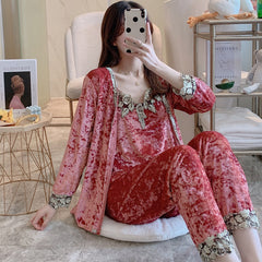 New ladies long-sleeved sweet coral velvet pajamas