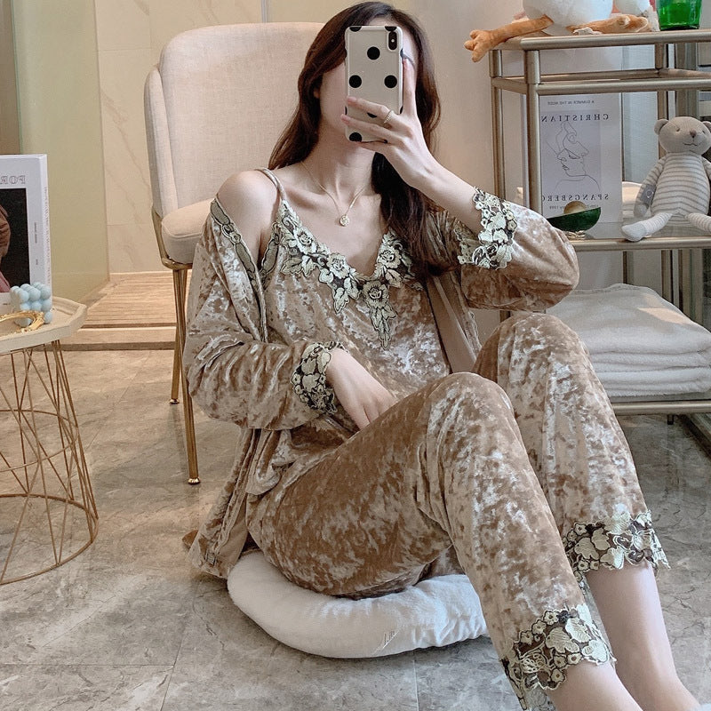 New ladies long-sleeved sweet coral velvet pajamas